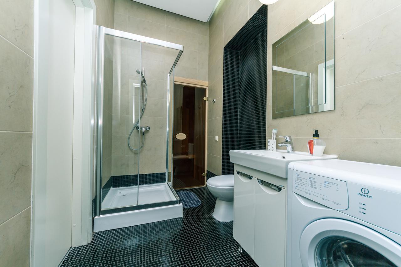 Kreschatik 21 With Terrace 2Br Kiev Bagian luar foto