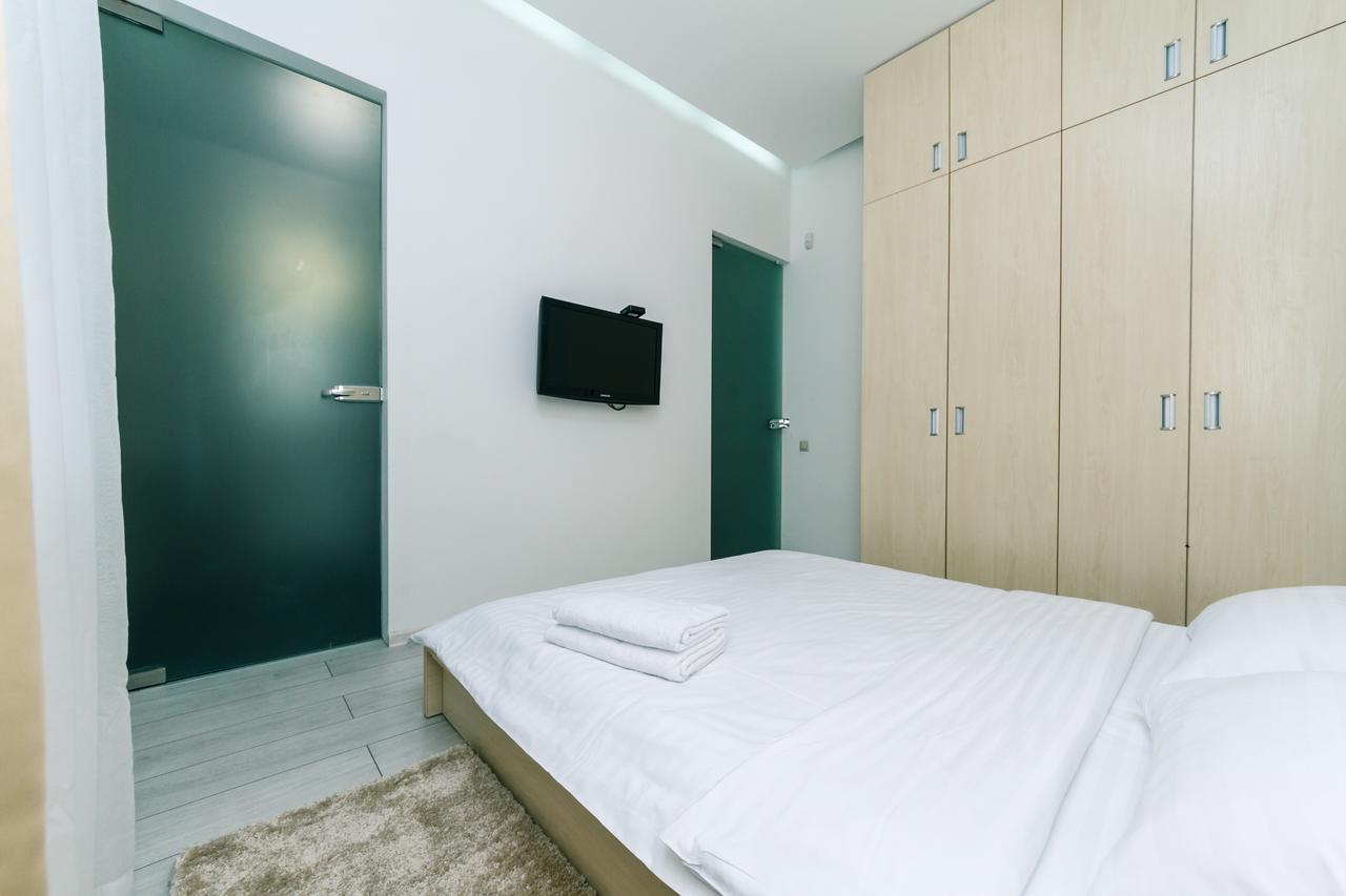 Kreschatik 21 With Terrace 2Br Kiev Bagian luar foto